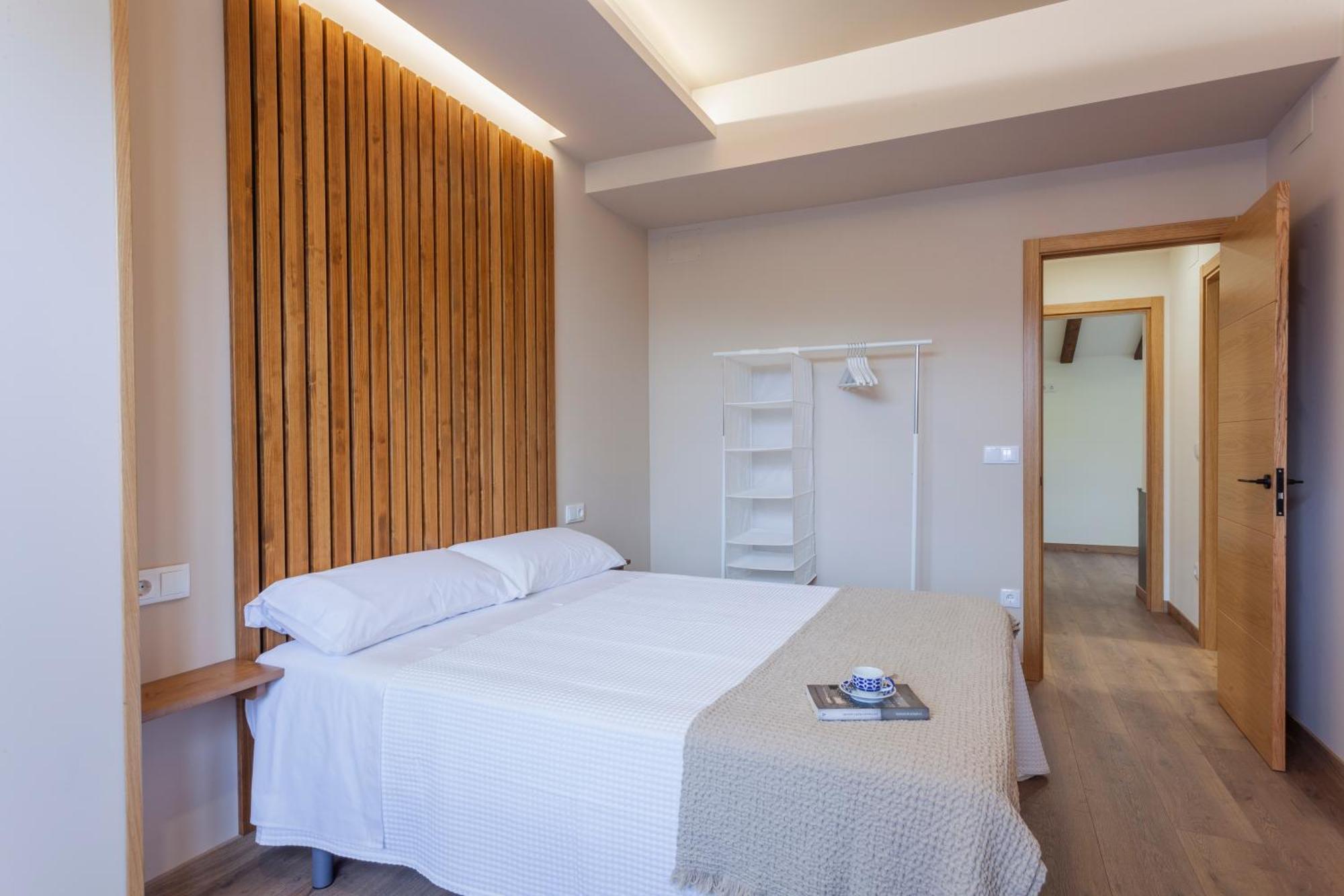 Apartamentos Rurales Tin Turismo 圣埃乌拉利亚德奥斯科斯 外观 照片