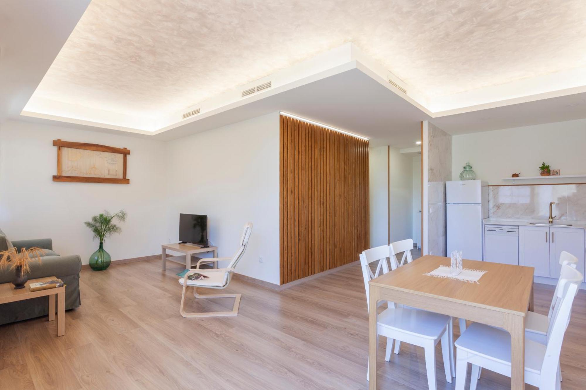 Apartamentos Rurales Tin Turismo 圣埃乌拉利亚德奥斯科斯 外观 照片