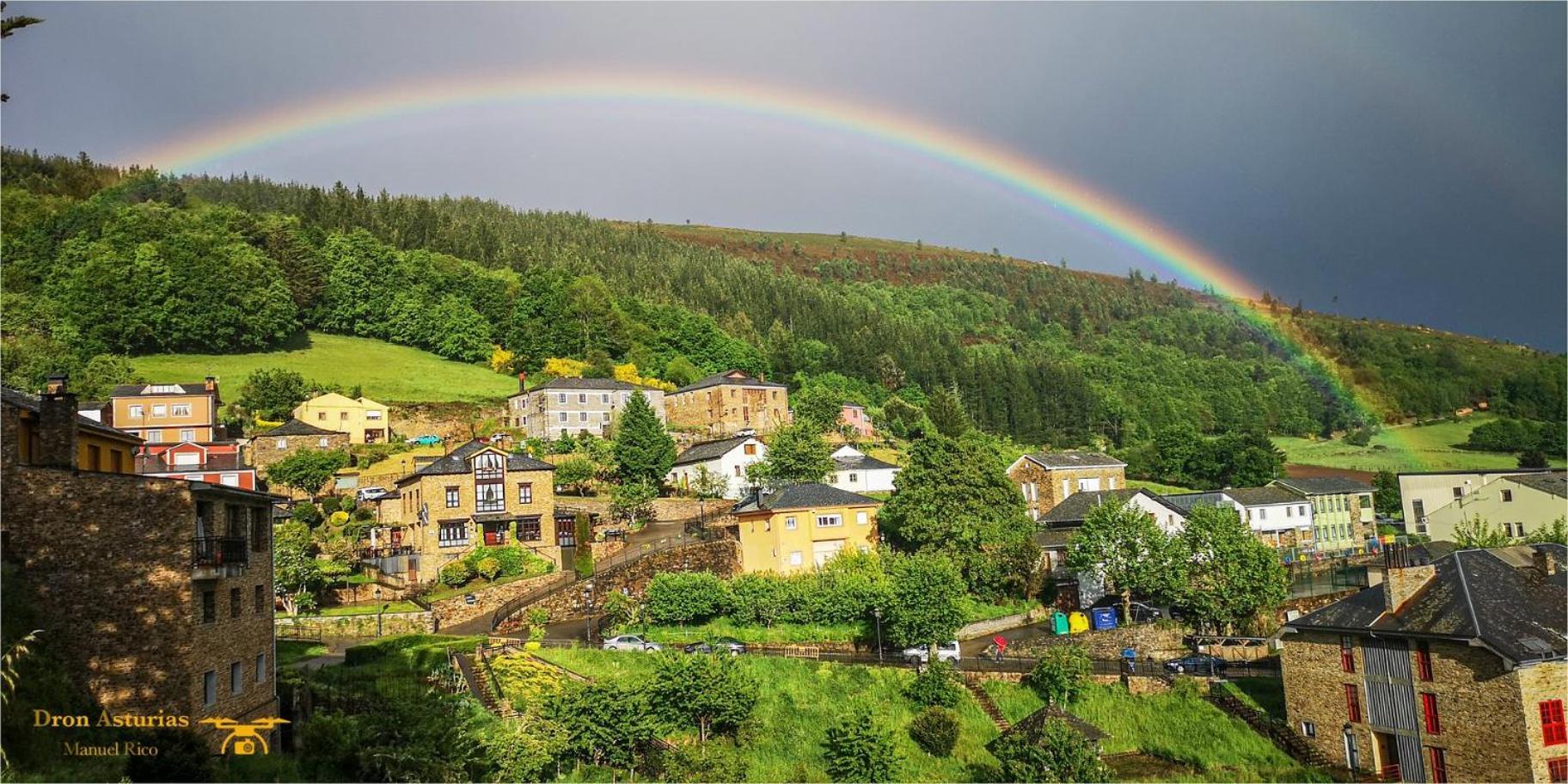 Apartamentos Rurales Tin Turismo 圣埃乌拉利亚德奥斯科斯 外观 照片